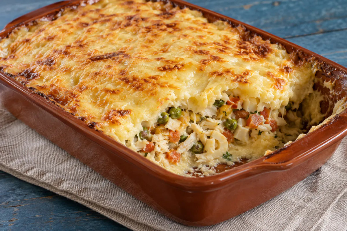 Torta de Bacalhau Cremosa com Purê: Receita Fácil e Saborosa